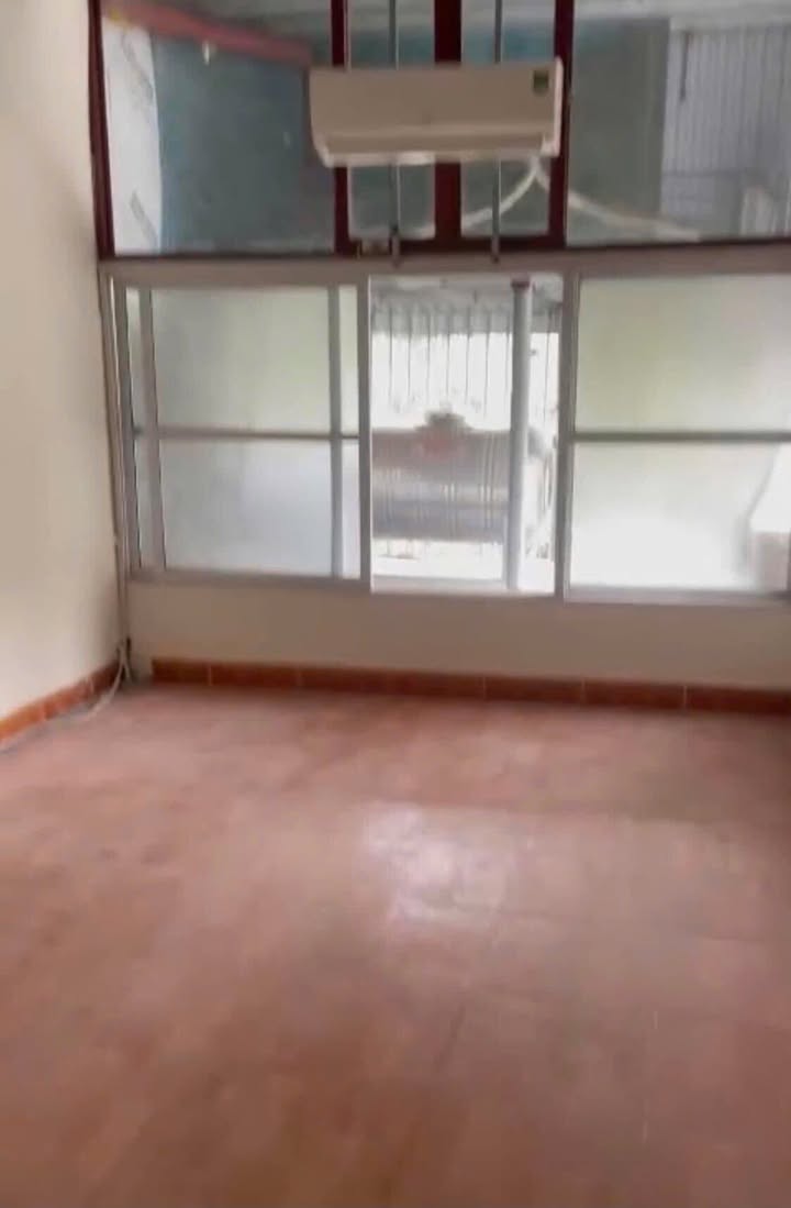 Nhà cho thuê ngõ 238/1 Âu Cơ, Quảng An 25m² - Giá chỉ 4 triệu/tháng!