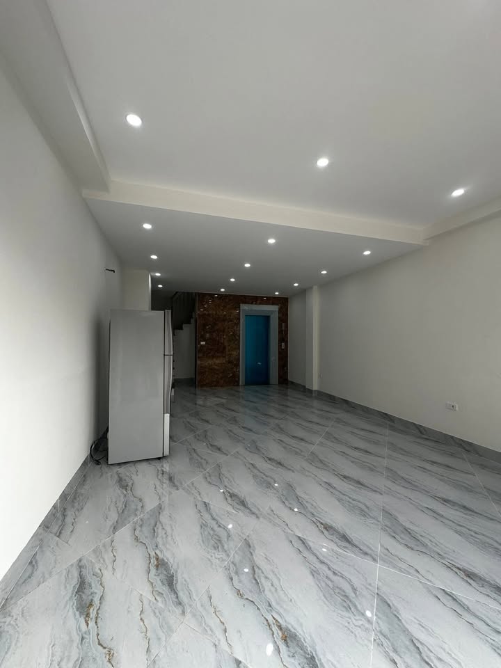 Cho thuê nguyên căn tòa nhà phố Đàm Quang Trung 48m² giá 45 triệu - Vị trí đắc địa gần AEON MALL!