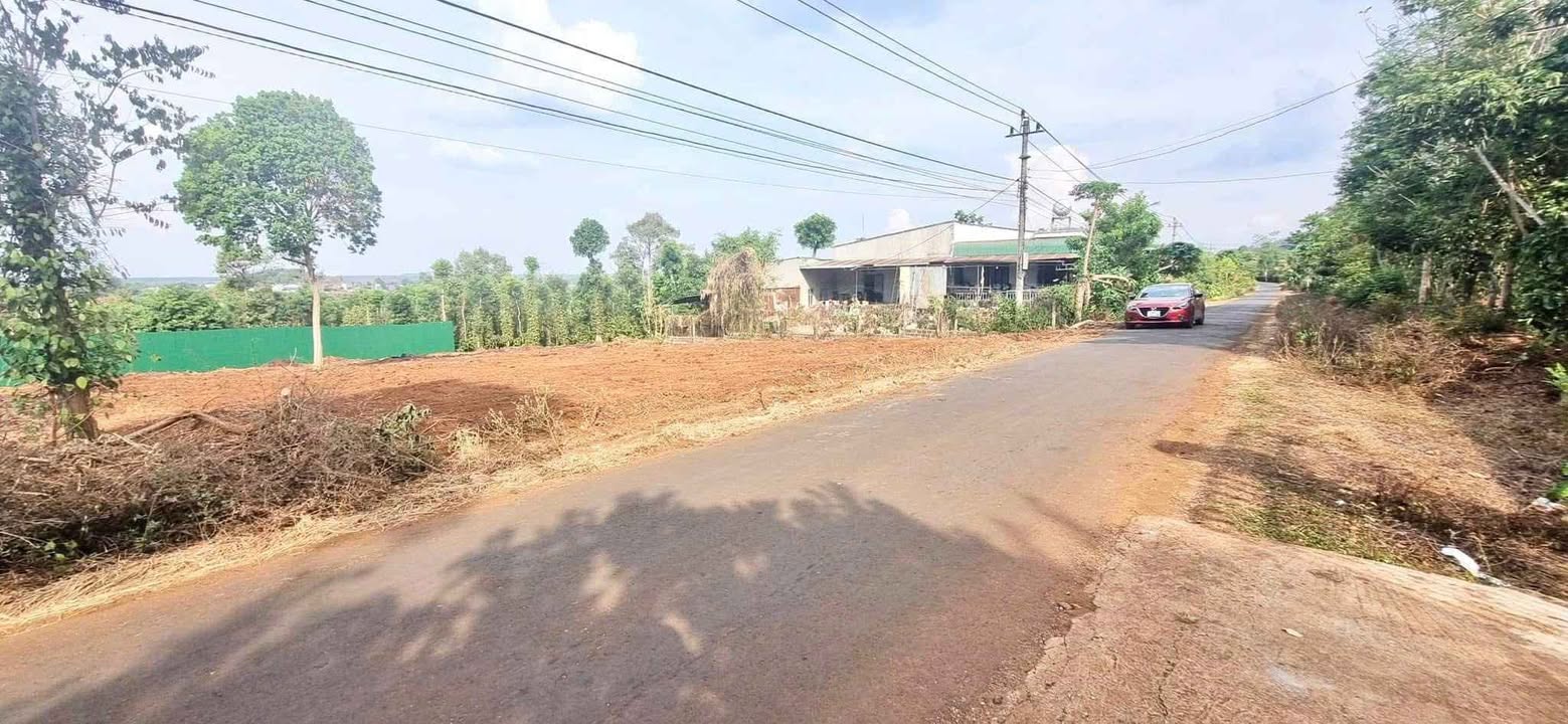 Đất thổ cư Cư Suê 150m² giá 690 triệu - Vị trí đẹp, tiện ích đầy đủ!