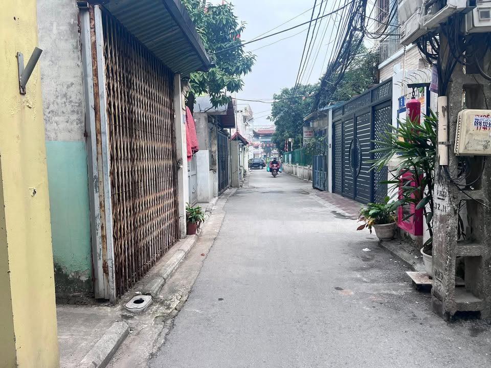 Đất nền Việt Hưng 50m² giá 6 tỷ - Sổ đẹp, ô tô vào tận nhà!