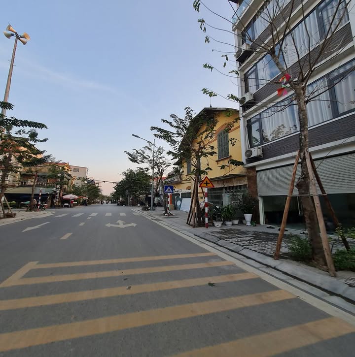 Nhà 2 tầng Đặng Xá - Gia Lâm 60m² giá 6.9 tỷ - Chính chủ, sổ đỏ rõ ràng!