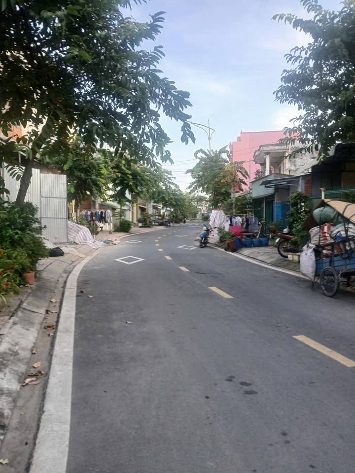 Nhà phố Long Châu Vĩnh Long 45m² giá 1 tỷ - Gần chợ, tiện ích đầy đủ!