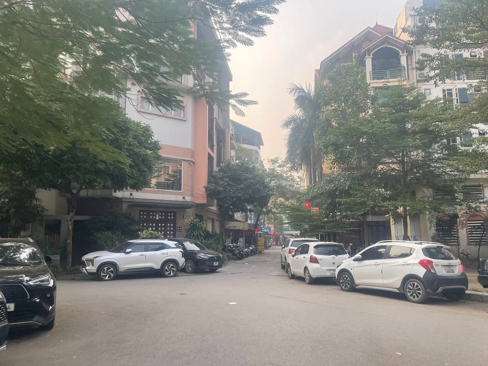 Nhà riêng phân lô Trung Kính, Cầu Giấy 57m² giá 20 tỷ - Kinh doanh đắc địa!