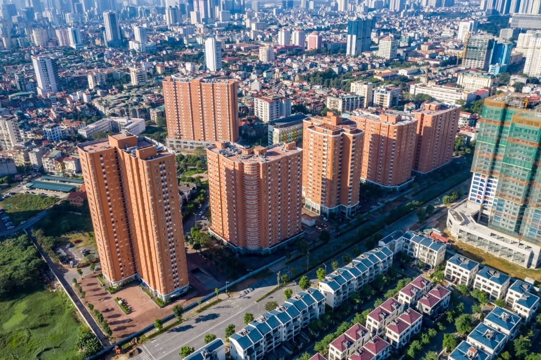 Căn hộ 3PN Tòa CT2A Nghĩa Đô 132m² giá 1.200 USD - Full nội thất sang trọng!