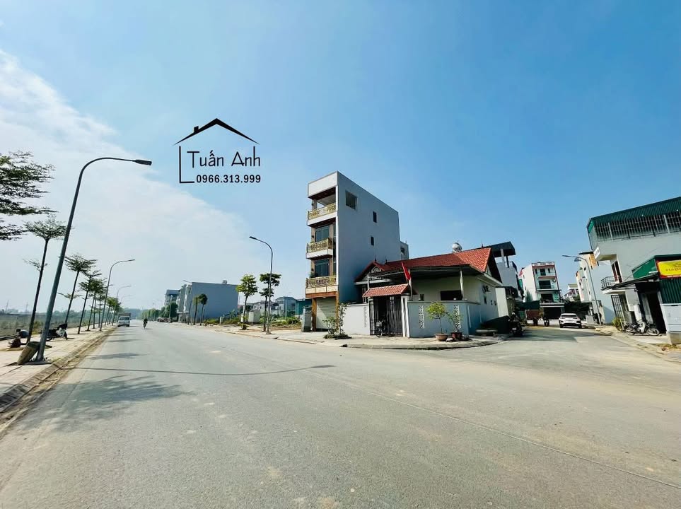 Nhà 3 tầng Nguyên Khê, Đông Anh 100m² giá 10 tỷ - Sẵn sàng sở hữu ngay!