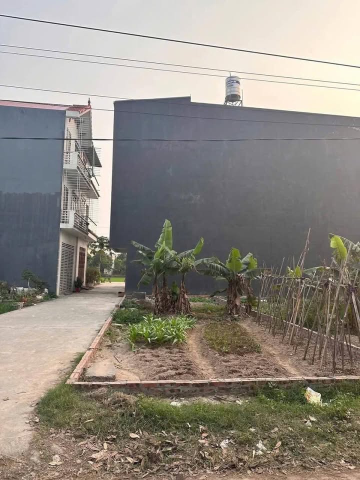 Đất nền trục chính tại Vĩnh Phú - Phật Tích 84m² giá chỉ 2 tỷ - Sổ hồng chính chủ!