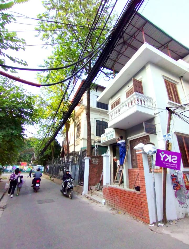 Nhà phố Quảng An Tây Hồ 76m² giá 26.68 tỷ - Kinh doanh dòng tiền ổn định!