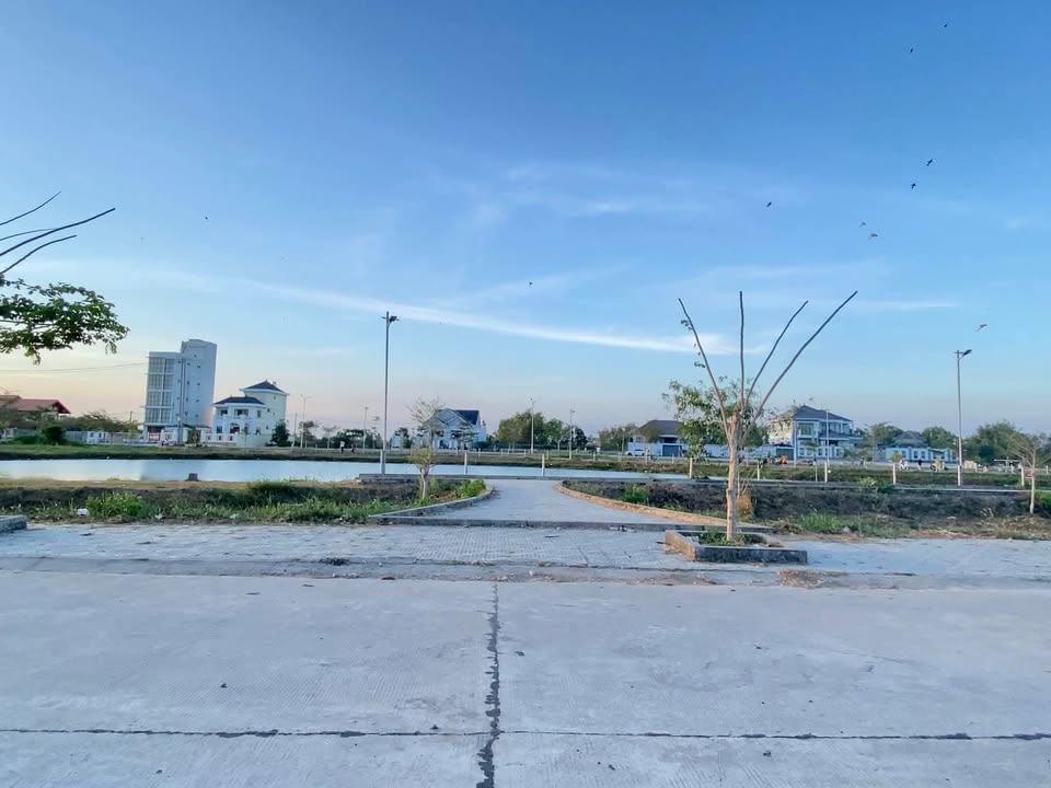 Đất nền KDC Hoàng Phát Bạc Liêu 125m² giá 1.3 tỷ - View hồ tuyệt đẹp!