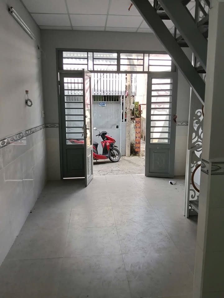Nhà bán Thạnh Xuân 14, Quận 12, Diện tích 25m², Giá 1.1 tỷ - Chính chủ, Sẵn sàng giao dịch!