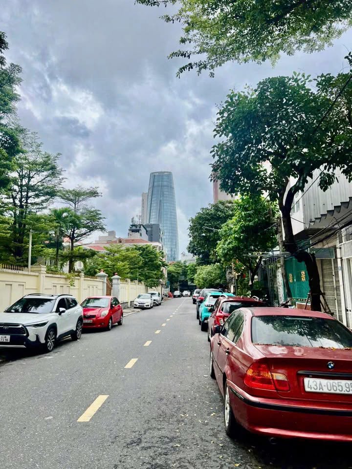 Đất mặt tiền đường Ba Đình, Hải Châu, Đà Nẵng 108m² giá 9.2 tỷ - Cơ hội đầu tư tuyệt vời!