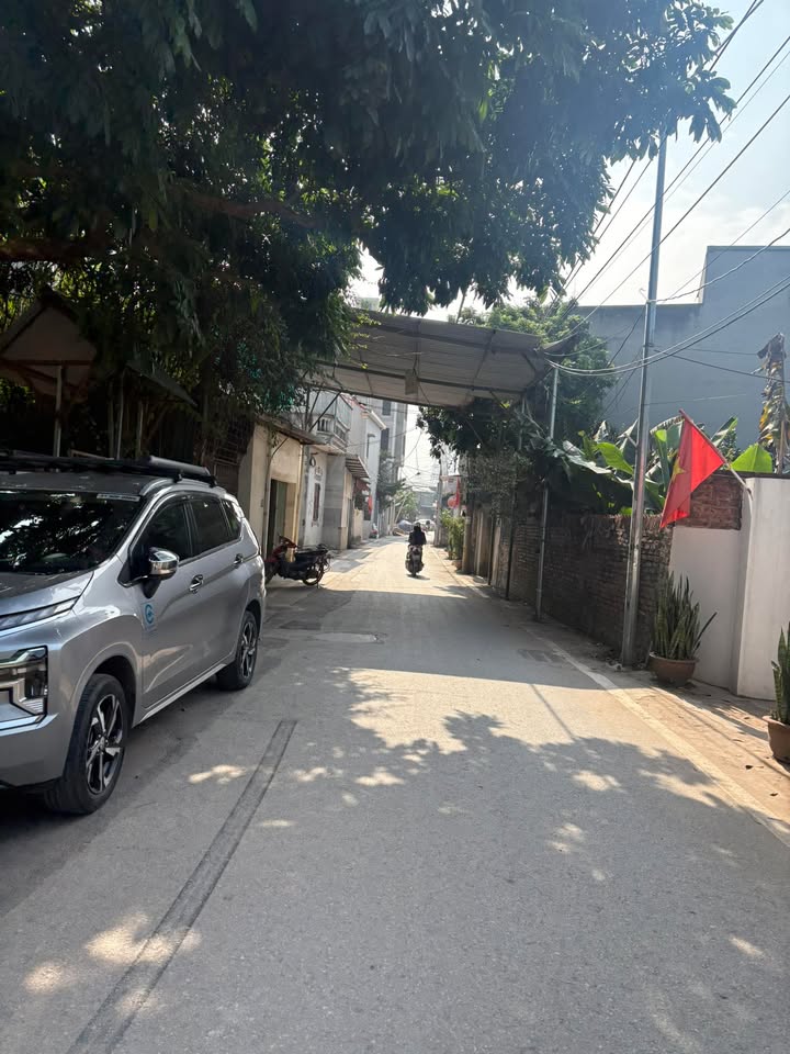 Nhà 3 tầng Vân Côn, Hoài Đức 50m² giá 5 tỷ - Ô tô đỗ cửa, sổ đỏ chính chủ!