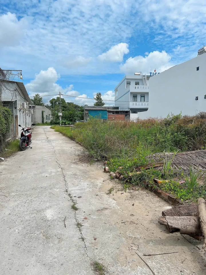 Đất nền 135m² tại ấp 5, Trung An, Mỹ Tho - Hướng Tây, giá thỏa thuận!