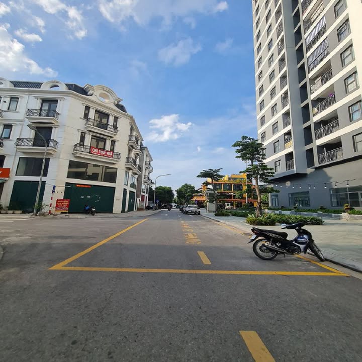 Căn hộ góc Sunrise Building Phúc Đồng 123m² giá 6.1 tỷ - Không gian sống lý tưởng cho gia đình!