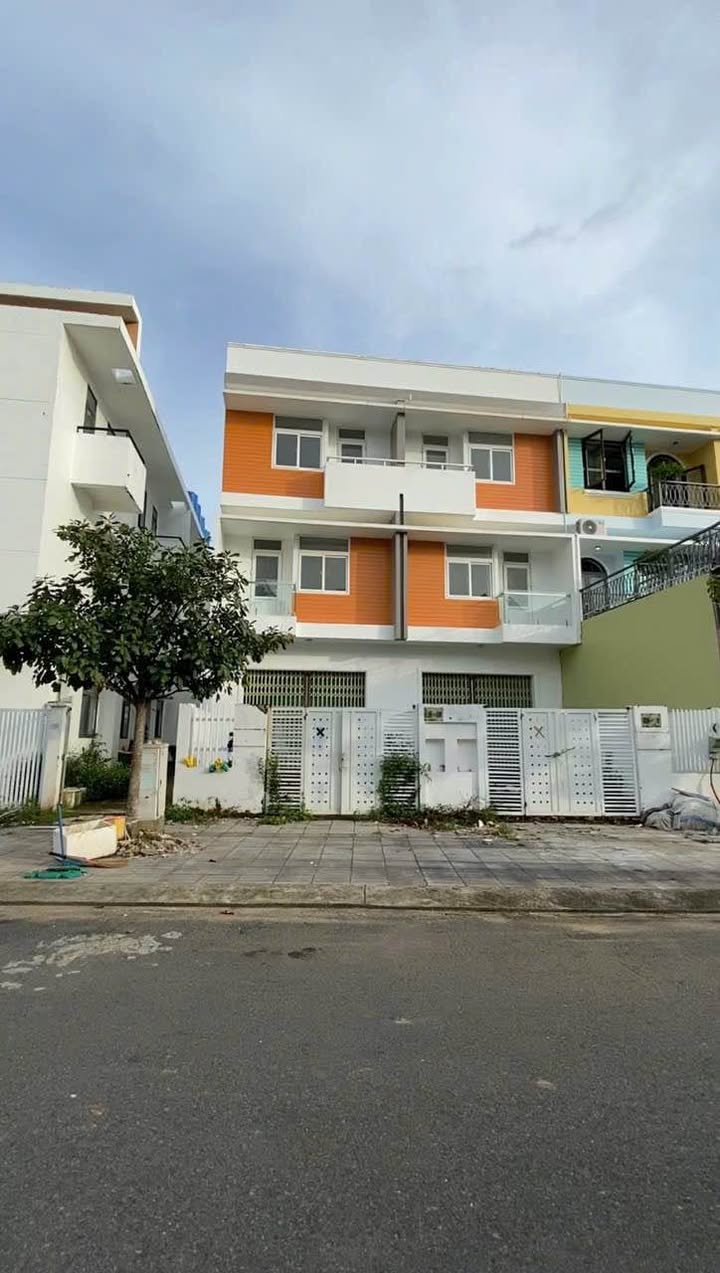 Nhà hoàn thiện 3 tầng tại KĐT Tây Bắc, Rạch Giá - Giá chỉ 3 tỷ