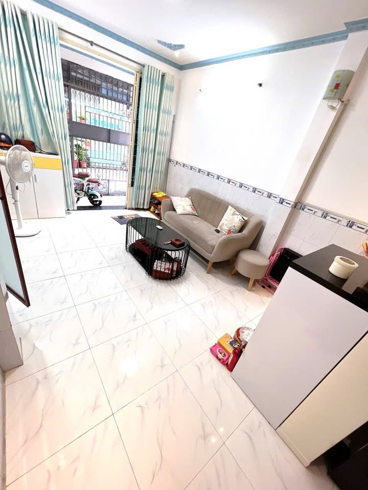 Căn hộ 2PN Tân Phú 38m² giá 3.05 tỷ - Không thể rẻ hơn!