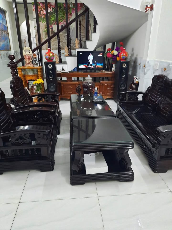 Nhà cho thuê 3 tầng mặt tiền Tôn Đản, Đà Nẵng - Phù hợp làm văn phòng, shop chỉ 15 triệu/tháng!