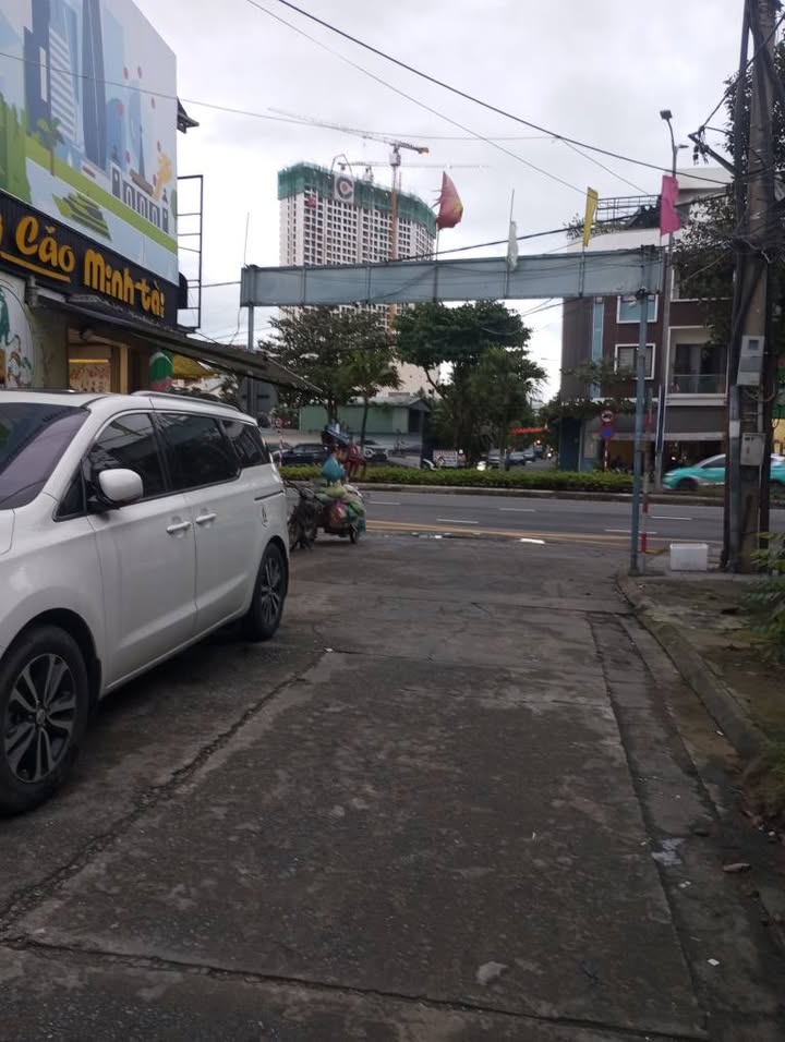 Nhà riêng 544/2 đường 2/9, Đà Nẵng 110m² giá 6.8 tỷ - Ô tô tránh nhau, vị trí đắc địa!