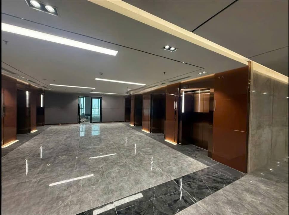 Cho thuê sàn thương mại tại Bạch Mai, Hai Bà Trưng - Diện tích 200m², giá 60 triệu/tháng - Phù hợp làm văn phòng và showroom!