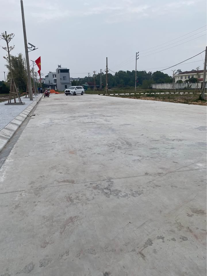 Đất nền Hải Hòa Móng Cái 200m² giá 1 tỷ - Đầu tư sinh lời hấp dẫn!