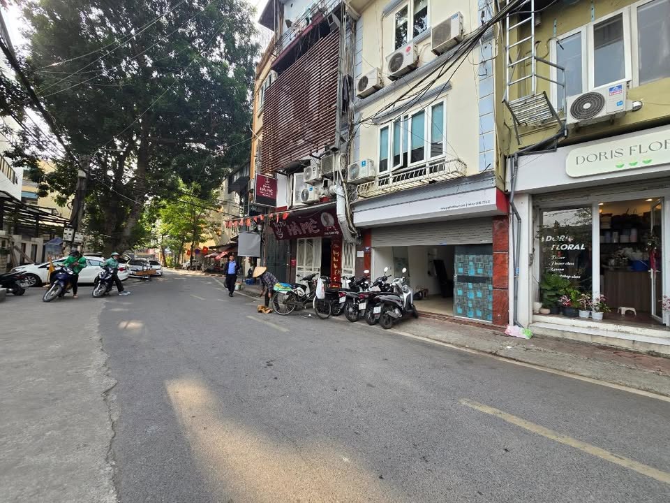 Nhà mặt phố Cảm Hội, Đống Mác, 50m² giá 2 tỷ - Kinh doanh sầm uất!