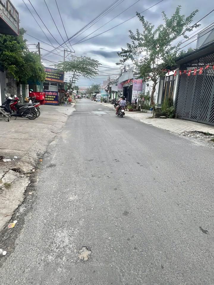 Cho thuê nhà nguyên căn khu phố 2 Trảng Dài - Giá 2 triệu/tháng, vị trí mặt tiền thuận lợi