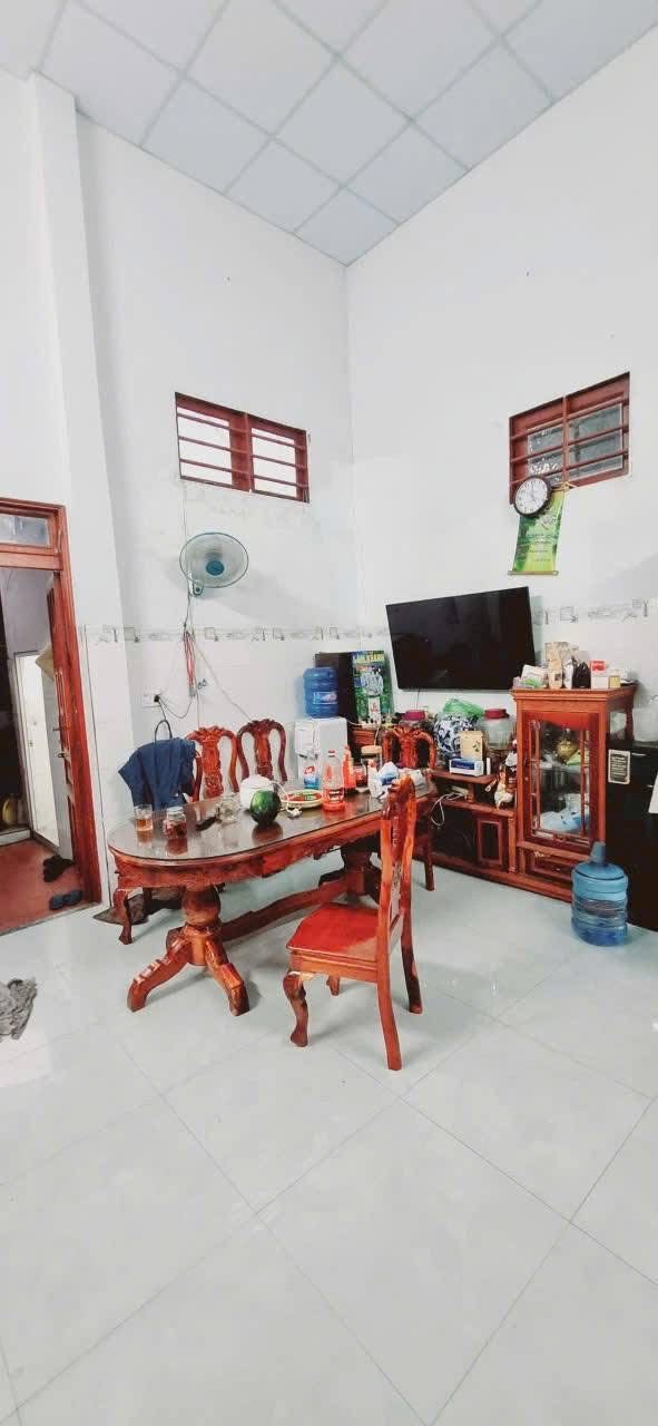 Nhà bán tại An Phước, Long Thành 100m² giá 1.1 tỷ - Kiến trúc kiên cố, thoáng mát!