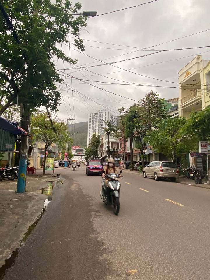 Nhà Mặt Tiền Kinh Doanh Nguyễn Thái Học 50m² giá 5.5 tỷ - Đầu tư sinh lời ngay!