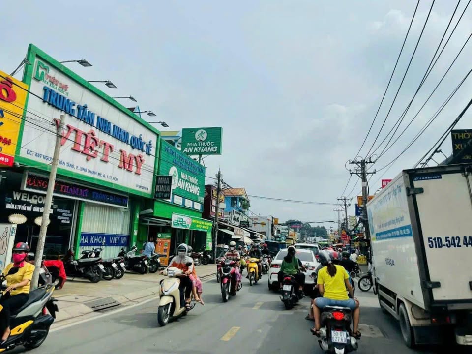 Cho thuê mặt tiền Nguyễn Văn Tăng, Quận 9, 150m² - Kinh doanh sầm uất ngay vị trí đắc địa!