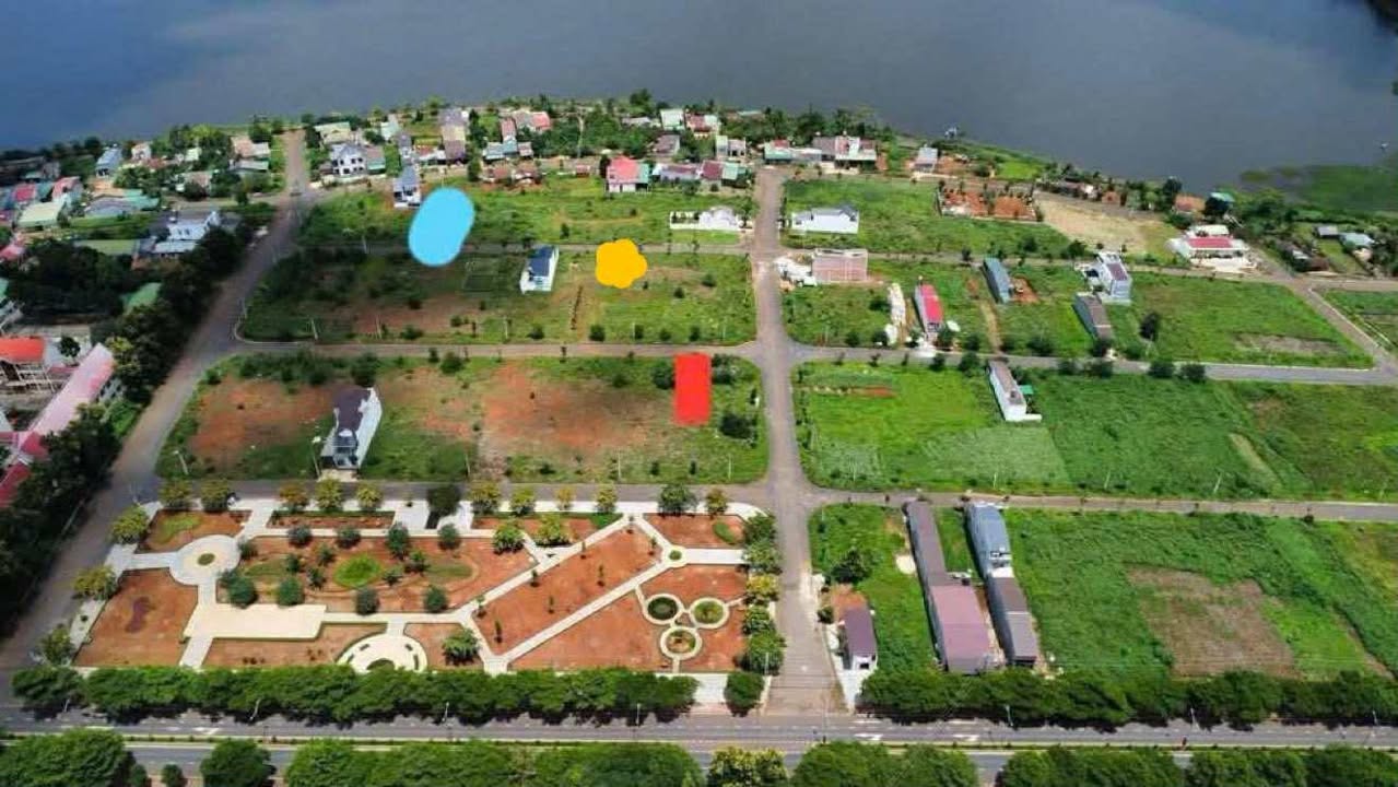 Đất nền Trần Hưng Đạo, Đắk Mil 300m² giá 3.1 tỷ - Sổ đỏ chính chủ, bớt lộc cho người thiện chí!