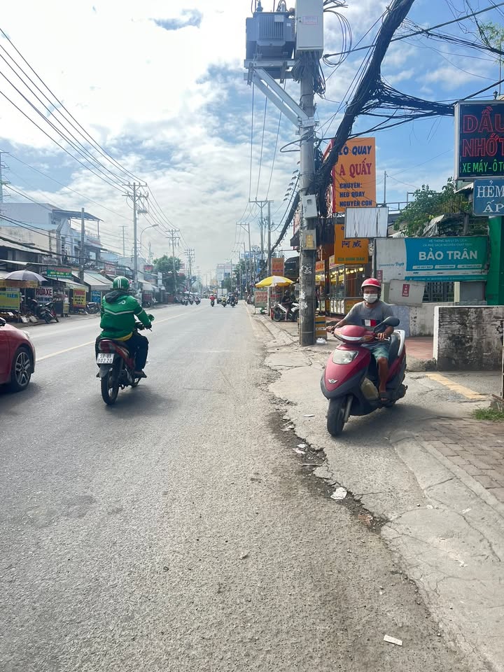 Nhà mặt tiền Văn Tiến Dũng, Bình Chánh 178m² giá 11 tỷ - Đầu tư sinh lời ngay!