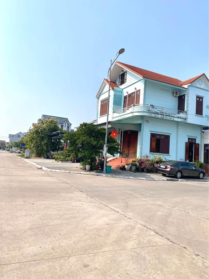 Nhà 2 tầng mái thái Đặng Thùy Trâm 85m² giá 5 tỷ - Mặt tiền đẹp, vị trí đắc địa!