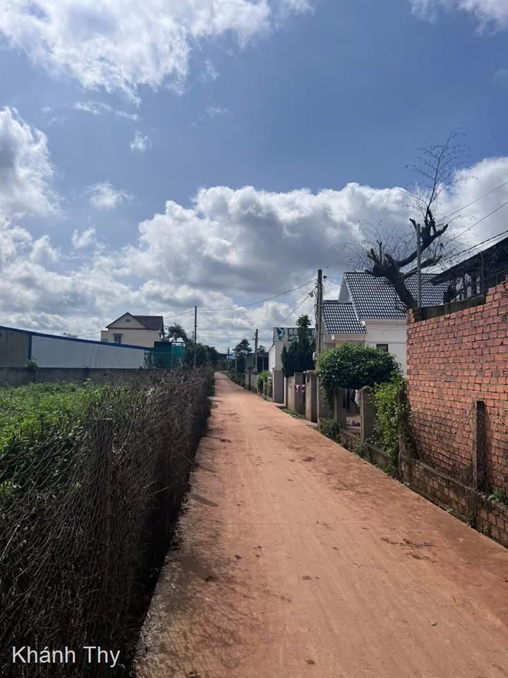 Đất thổ cư Đạ Ròn 100m² giá 2.6 tỷ - Đầy đủ tiện ích, thuận tiện đầu tư!