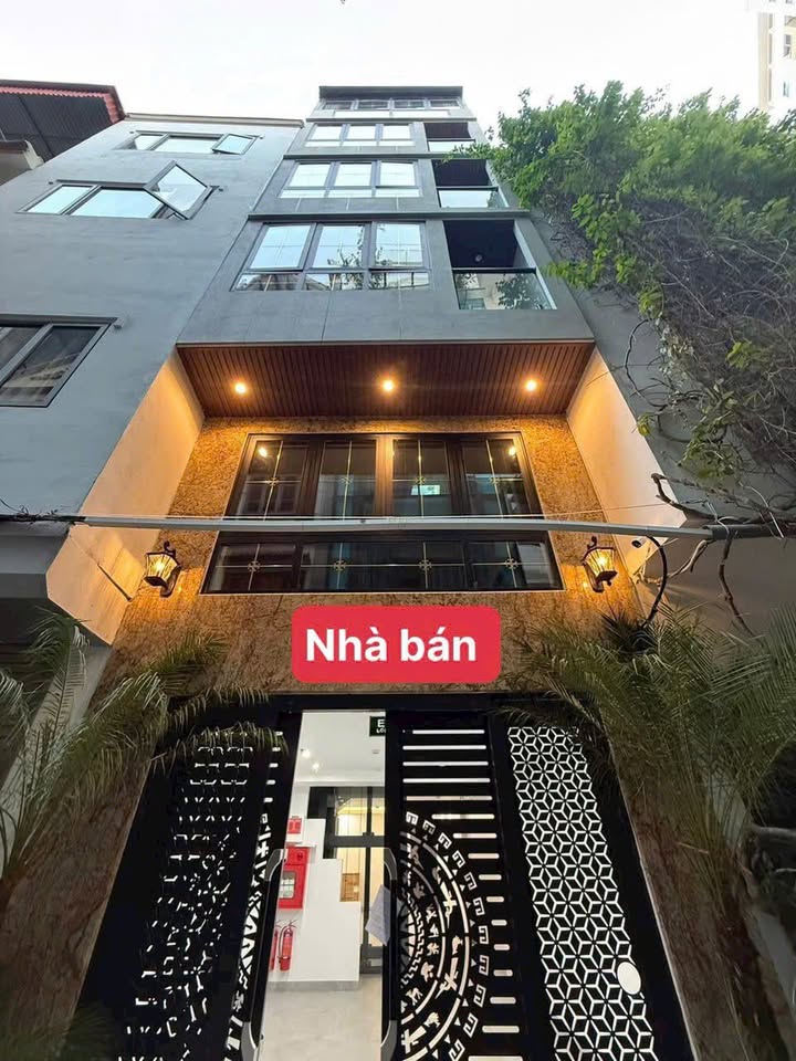 Nhà 7 tầng mới xây tại ngõ 105 Xuân La, 60m² giá 25 tỷ - Vị trí đắc địa, ô tô vào nhà!