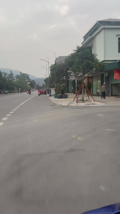 Đất nền Quang Trung Uông Bí 120m² giá 2 tỷ - Vị trí đắc địa, không ngập lụt!