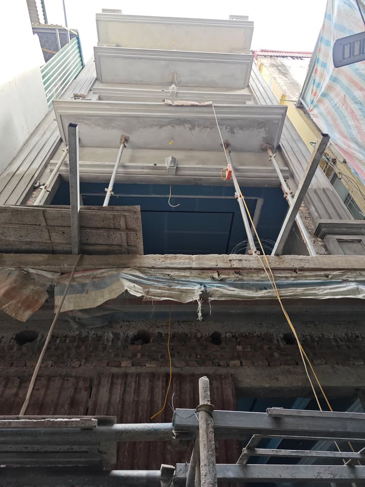 Nhà riêng 42m² 6 tầng tại Trần Khát Chân - Giá cực tốt, sẵn sàng ở ngay!