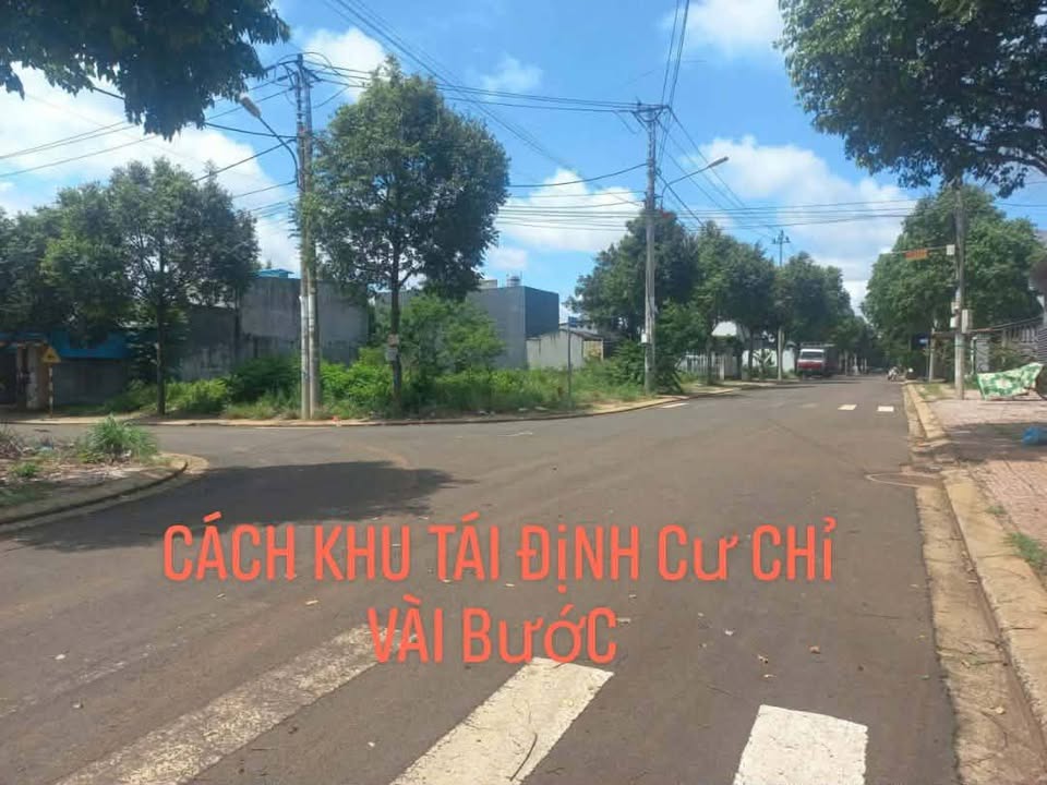 Nhà thổ cư Buôn Ma Thuột 144m² giá 1.98 tỷ - Sân rộng thoáng đãng!