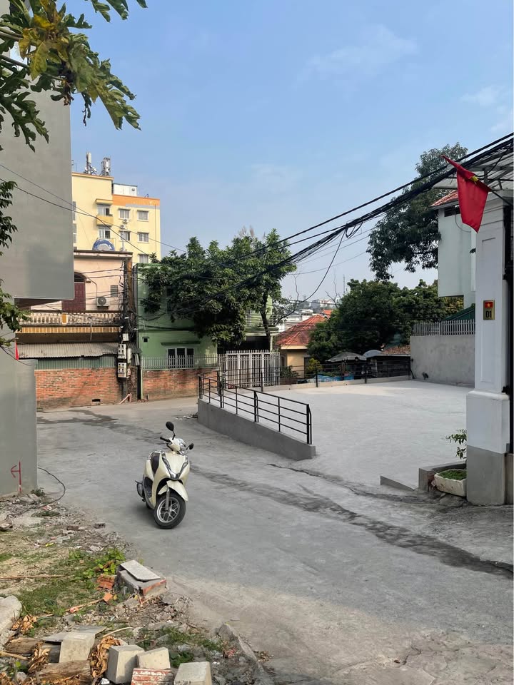 Đất nền chính chủ tại ngõ 14, đường Cao Thắng, Hạ Long - 95m² giá 2 tỷ - Vị trí thoáng đãng!