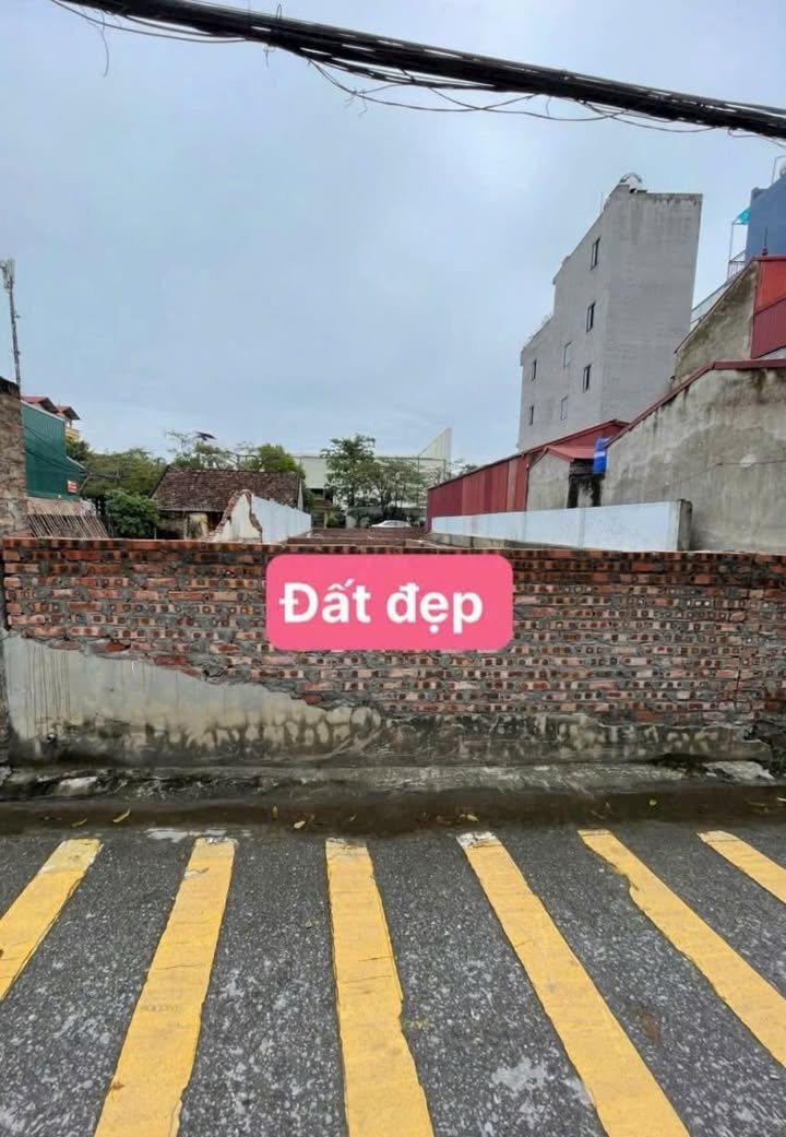 Đất nền Cự Khối, Long Biên 50m² giá 9 tỷ - Sổ đỏ chính chủ, thuận tiện giao thông!