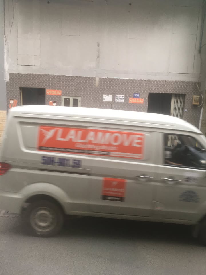 Nhà mặt tiền Lạc Long Quân, quận 11, diện tích 28m² - Thích hợp kinh doanh!