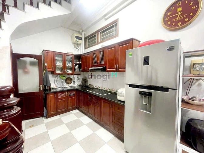 Cho thuê nhà 4 tầng Miếu Đầm 70m² - Ngõ ô tô, phù hợp làm văn phòng!