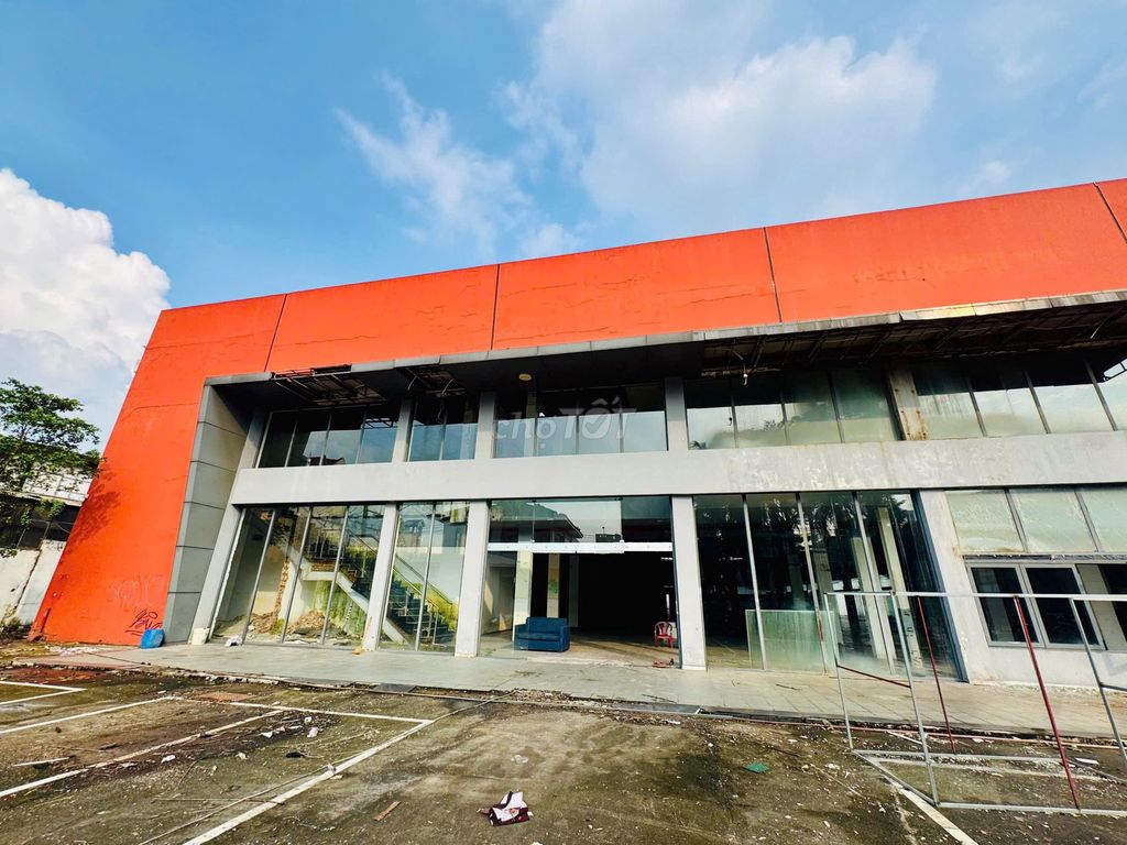 Nhà Mặt Tiền Đường Bình Trị Đông Quận Bình Tân 6115m² giá 450 triệu - Cơ hội đầu tư hấp dẫn!
