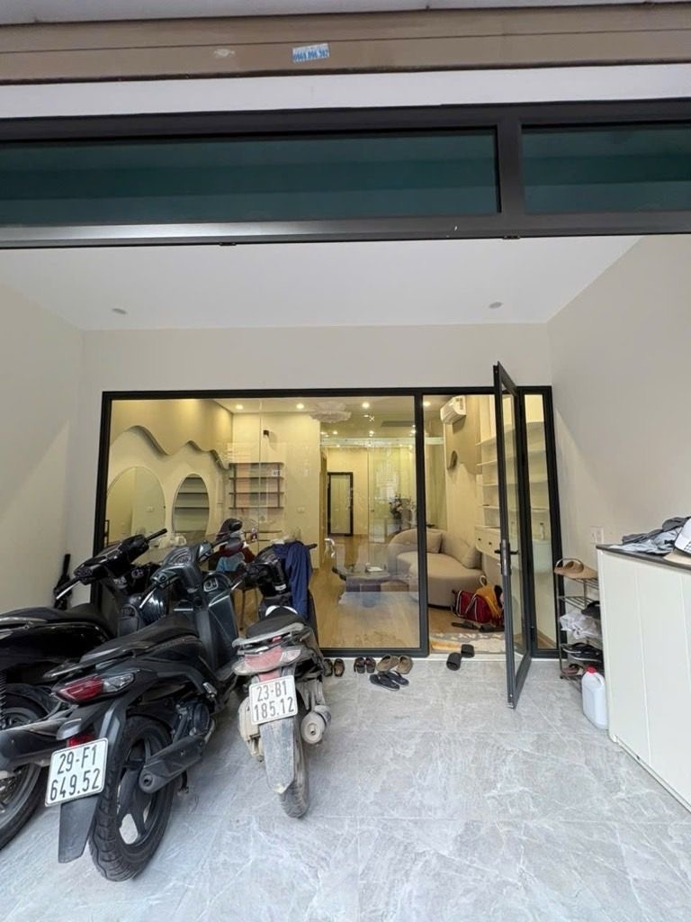 Nhà tứ liên 5 tầng tại Tây Hồ 60m² giá 21 tỷ - Ô tô vào nhà, cho thuê 40 triệu