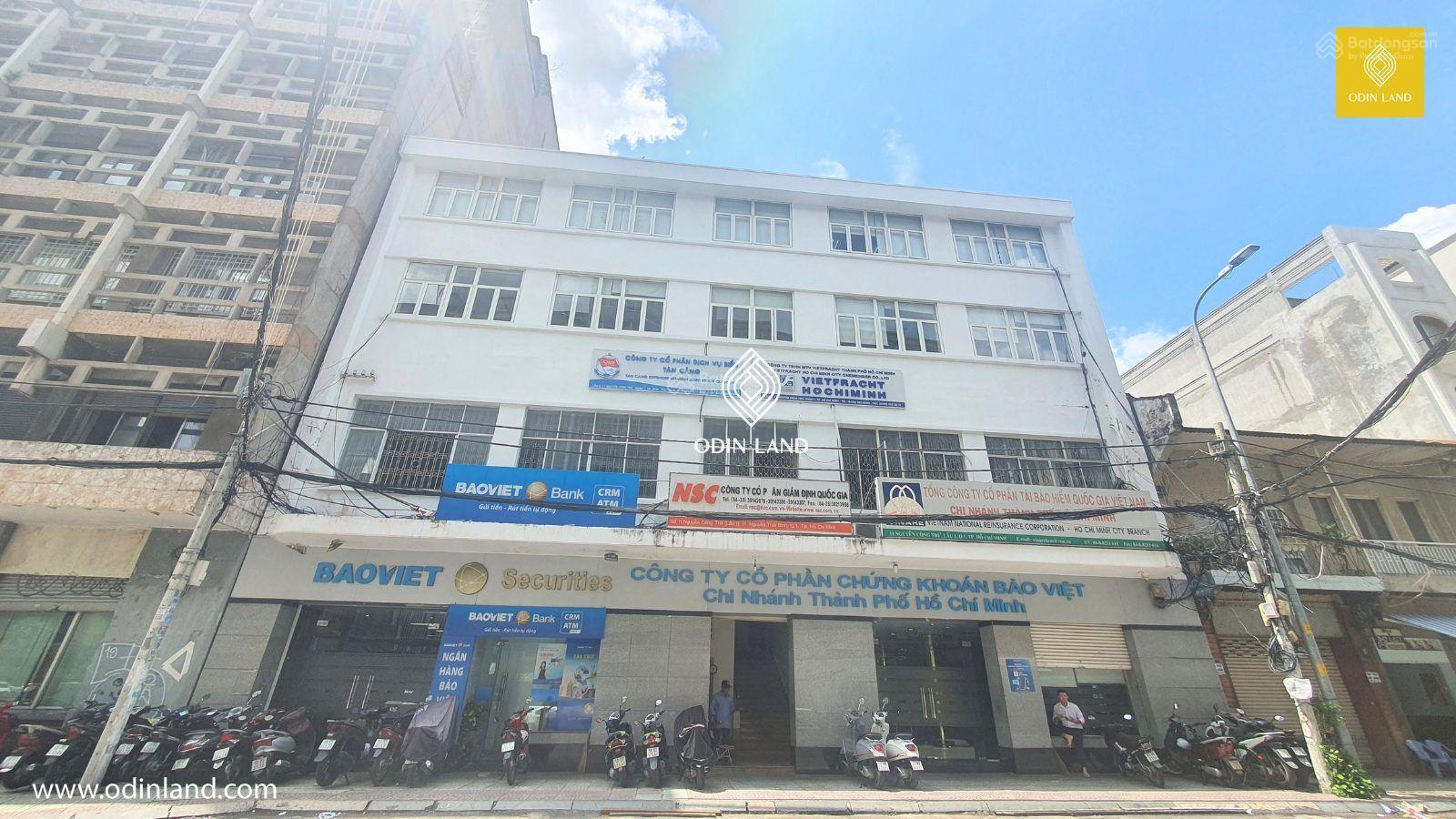 Văn phòng cho thuê Quận 1 97m² chỉ 35 triệu/tháng - Vị trí đắc địa, full nội thất