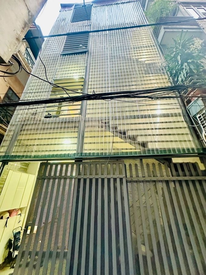 Nhà 4 tầng lô góc 40m² tại Mỹ Đình, Nam Từ Liêm - Giá 9.9 tỷ - Tiện ích đầy đủ!