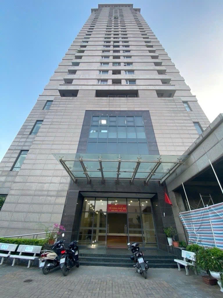 Căn hộ chung cư Yên Hòa 111m² giá 11.4 tỷ - Full nội thất, sẵn sàng vào ở!