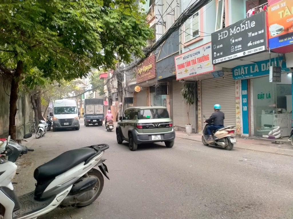 Bán nhà phố Ngọc Lâm 75m² giá 12.8 tỷ - Ô tô tránh, kinh doanh đắc địa!