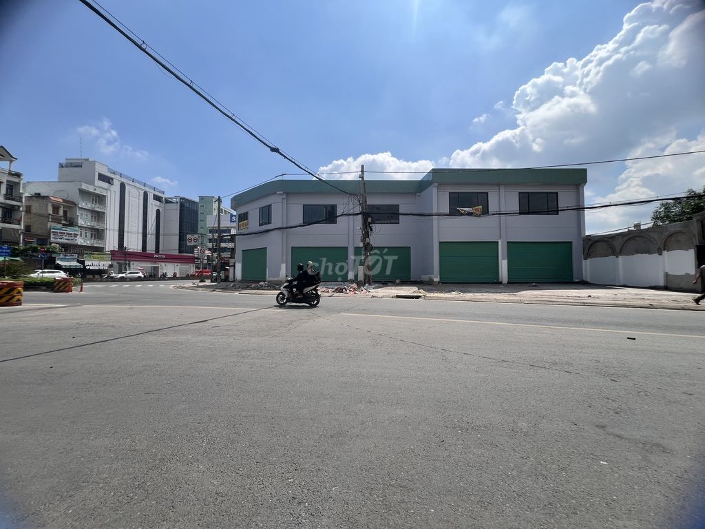 Góc 2 Mặt Tiền Đường Hà Huy Giáp Quận 12 1900m² - Phù hợp Kinh Doanh Mọi Ngành Nghề!