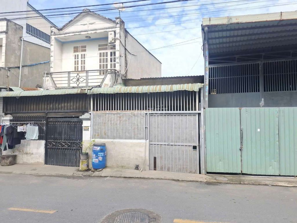 Nhà mặt tiền đường Vũng Việt 100,7m² giá 4,05 tỷ - Kinh doanh sầm uất!