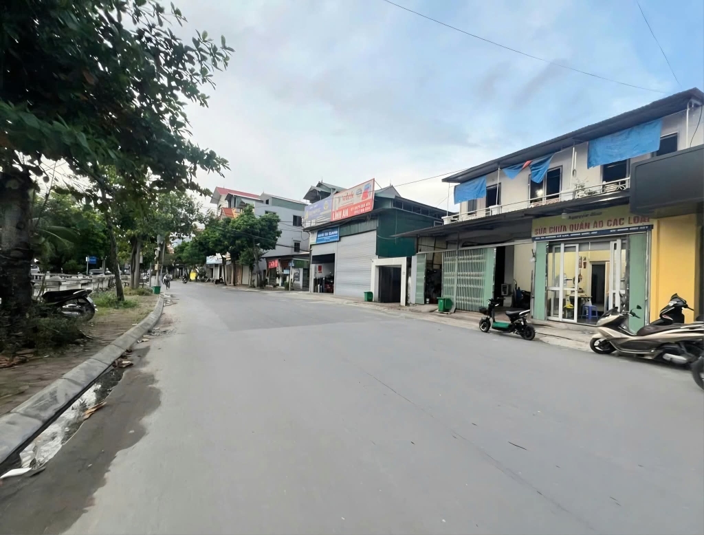 Đất Cổ Loa 52m² giá 4.9 tỷ - Mặt tiền 4.3m ô tô vào tận nhà!