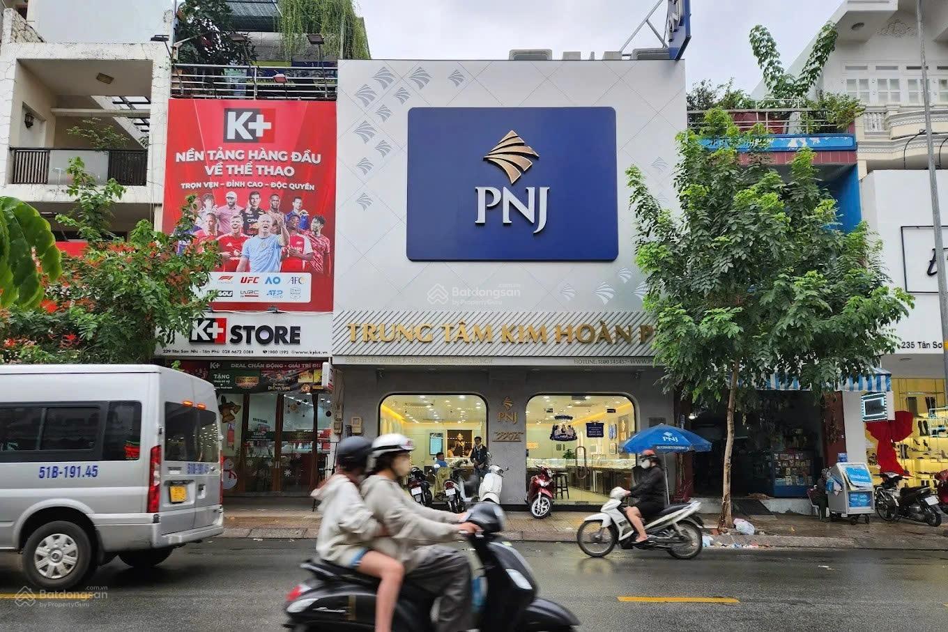 Cho thuê nhà mặt tiền Tân Sơn Nhì, Quận Tân Phú - Diện tích 243m², giá 120 triệu/tháng - Vị trí đắc địa kinh doanh!